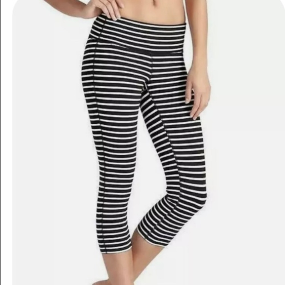 ATHLETA Stripes Chaturanga Capri Leggings - XLT (31 inches) - worn once